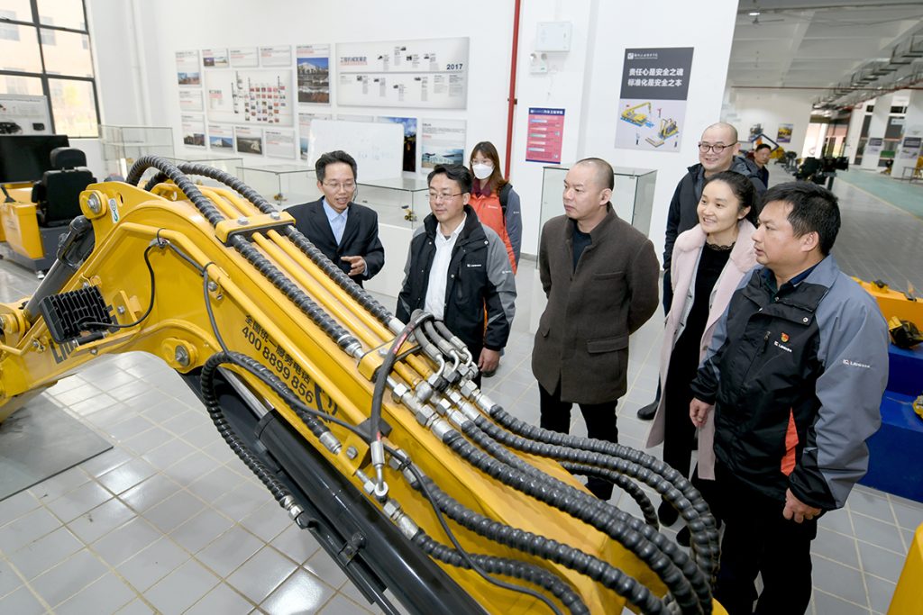 20210122-He-Haifeng-4-1024x683 ÒÚÍòÏÈÉúMR¡¤(Öйú¼¯ÍÅ)¹Ù·½ÍøÕ¾