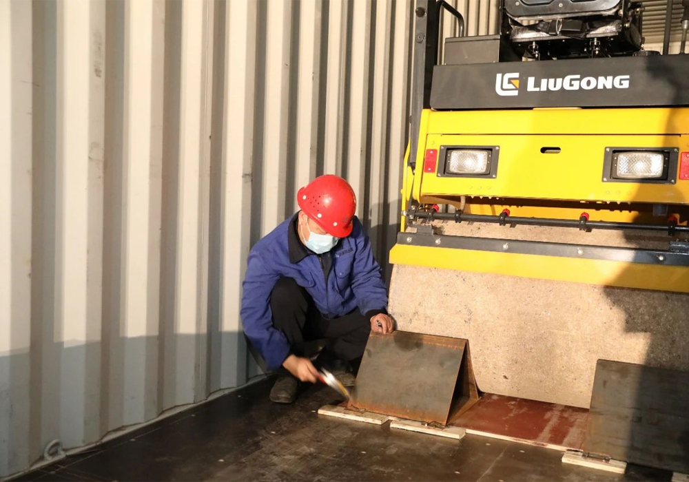 0403-4 亿万先生MR·(中国集团)官方网站